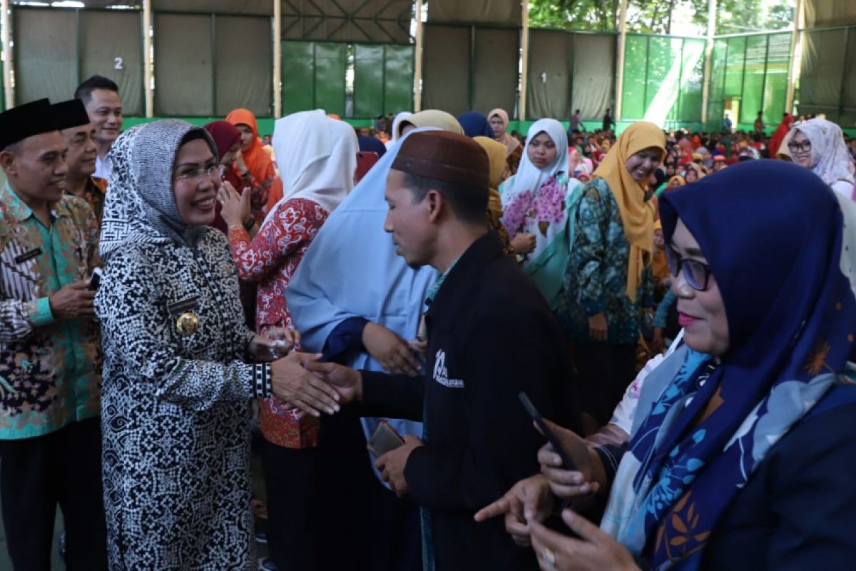 Bupati Serang Akan Bantu Tambahan Insentif Guru Madrasah