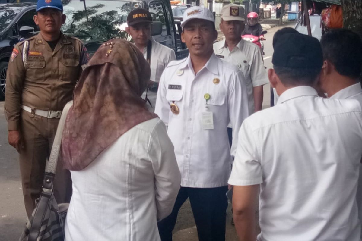 Batang bangun kawasan kuliner PKL di Jalan Ahmad Dahlan