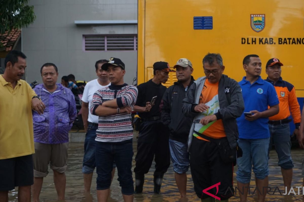 Pendangkalan lumpur sungai penyebab banjir