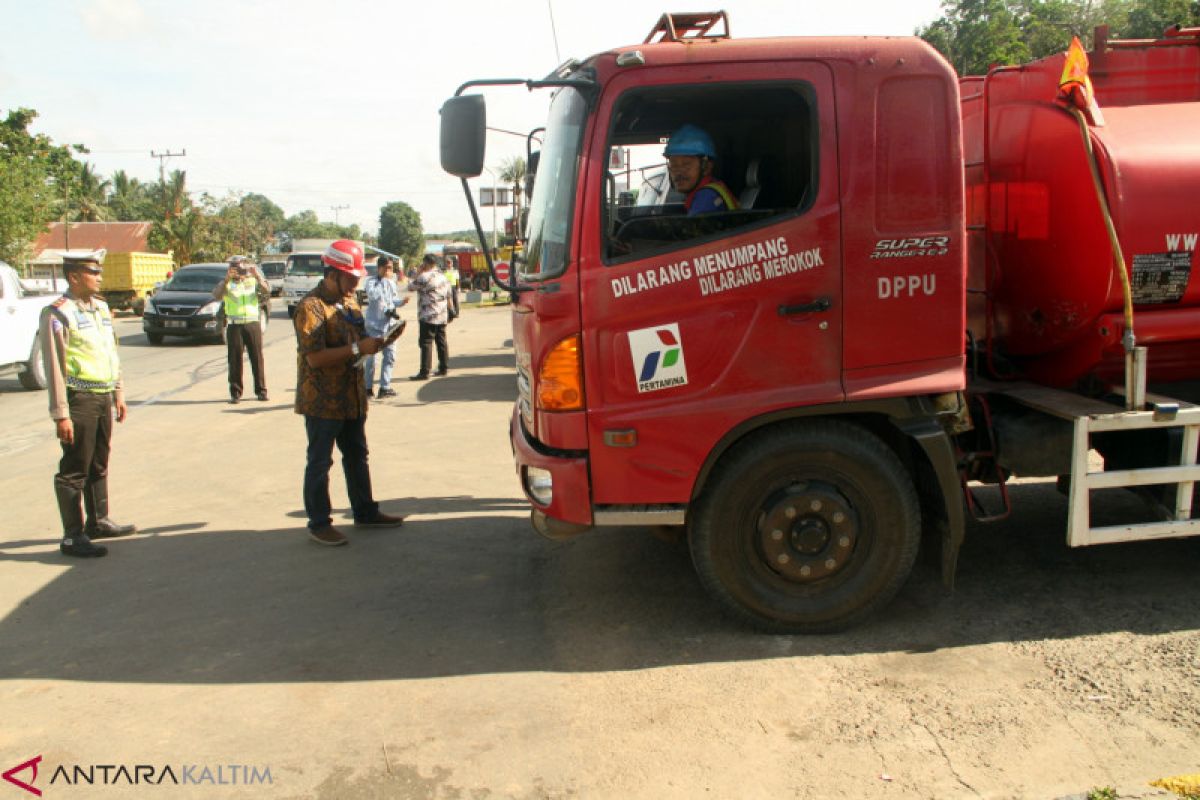 Truk Tanki  BBM Dan Elpiji Kerap Langgar Batas Kecepatan