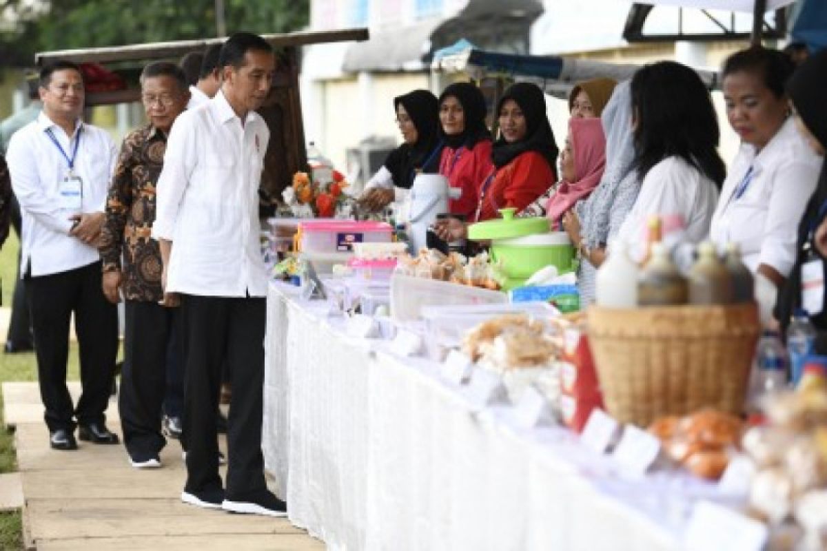 Jokowi senang lebih dari sejuta ibu jabar akses Mekaar