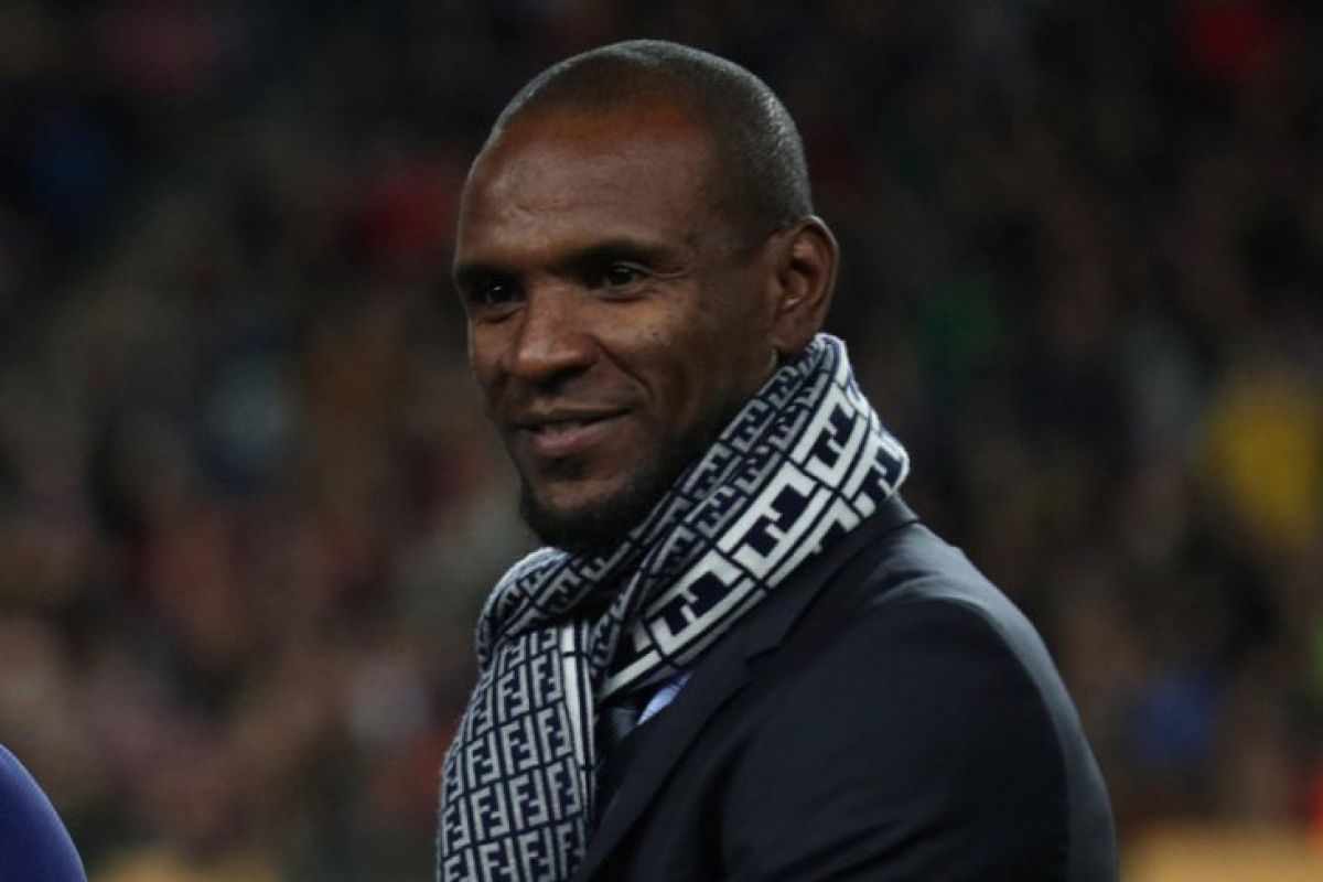 Barcelona pecat Eric Abidal dari jabatan direktur olahraga