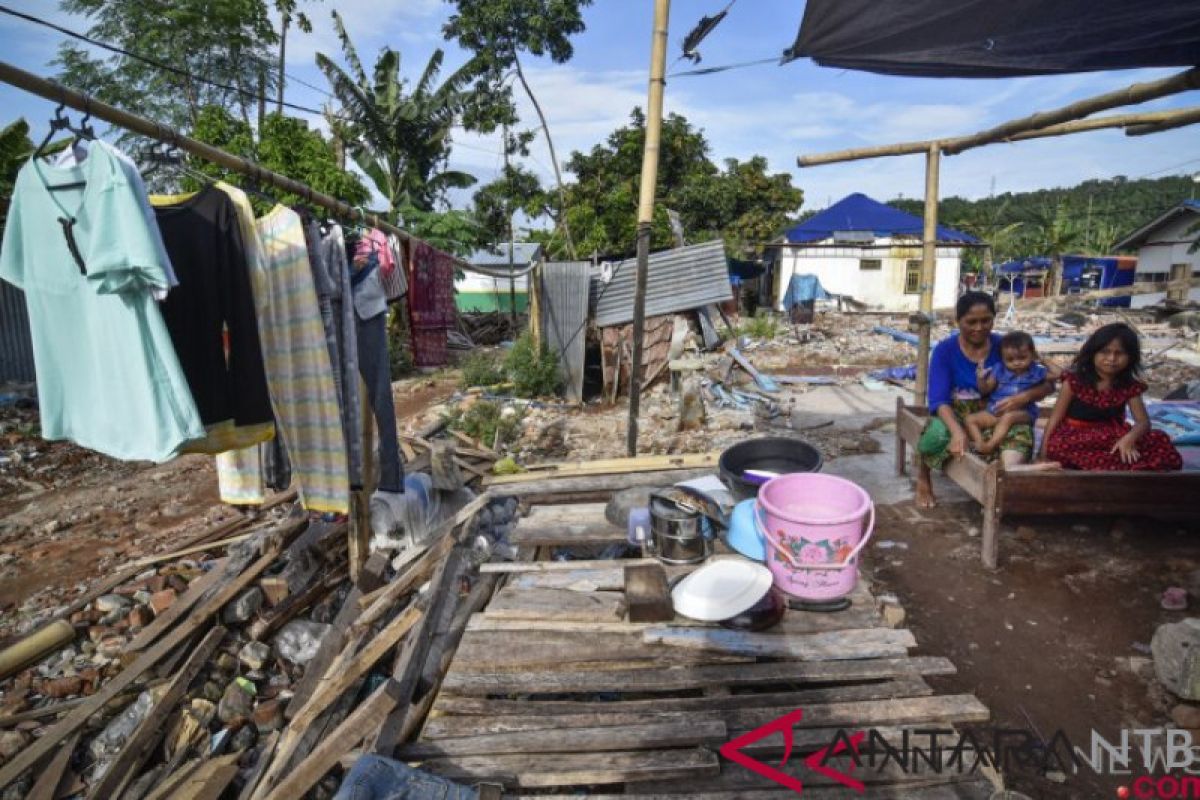 Korban gempa Lombok tunggu kepastian dana bantuan