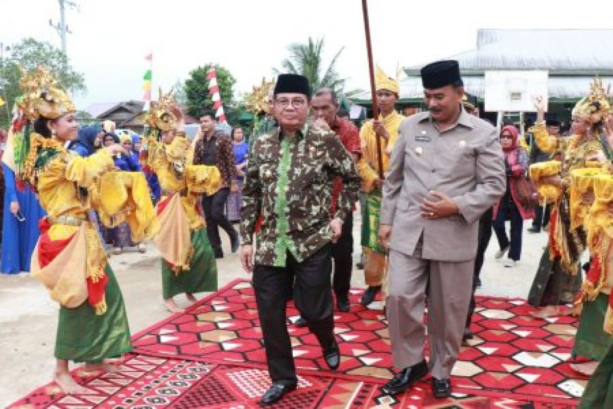 Fachrori tinjau ruang praktik siswa SMKN 1 Kualatungkal