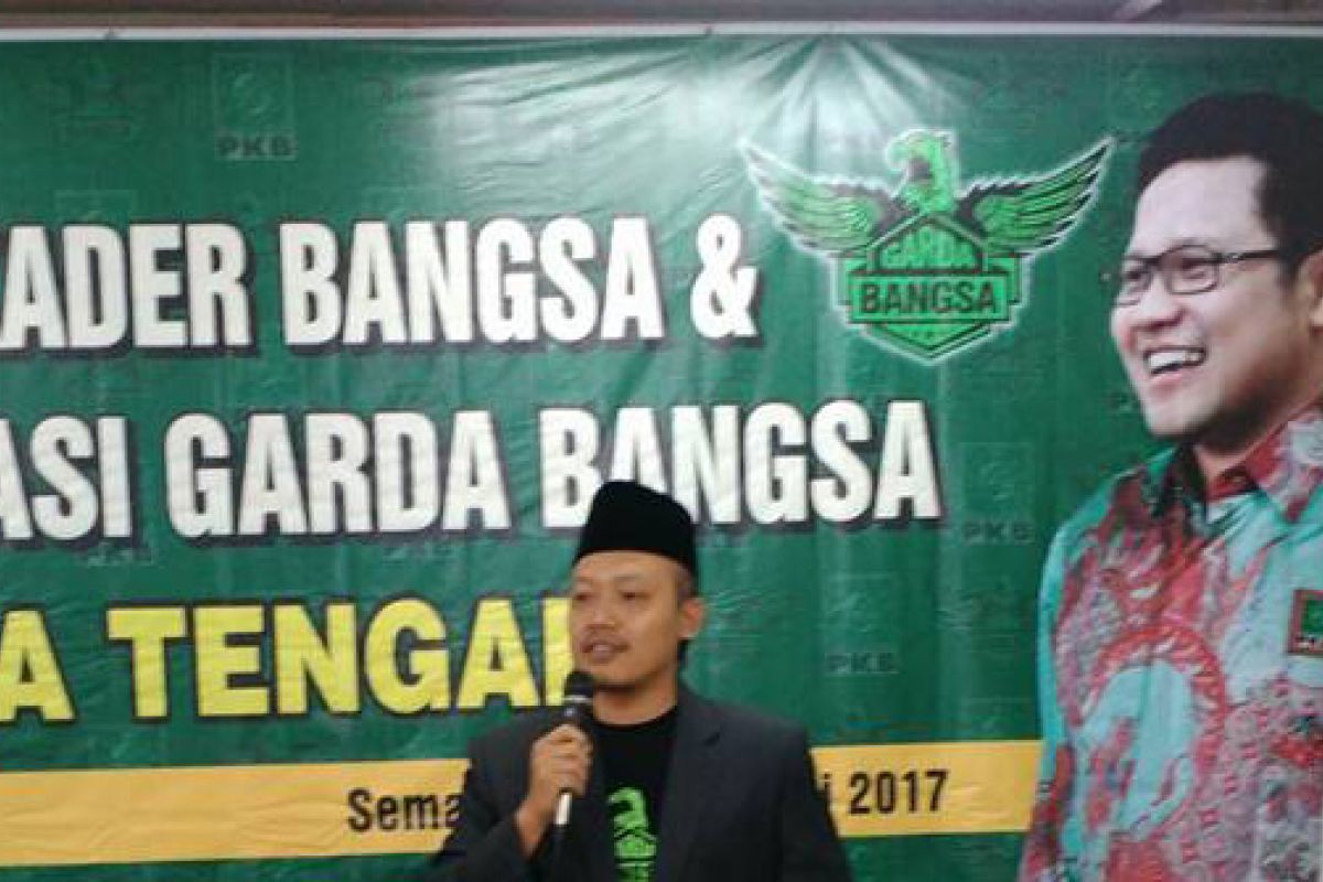 Dugaan 2.000 "outsourcing" ilegal, Disnakertrans Jateng diminta terbuka