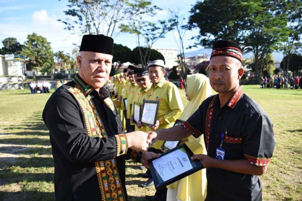 Shabela beri penghargaan bagi tenaga kesehatan teladan