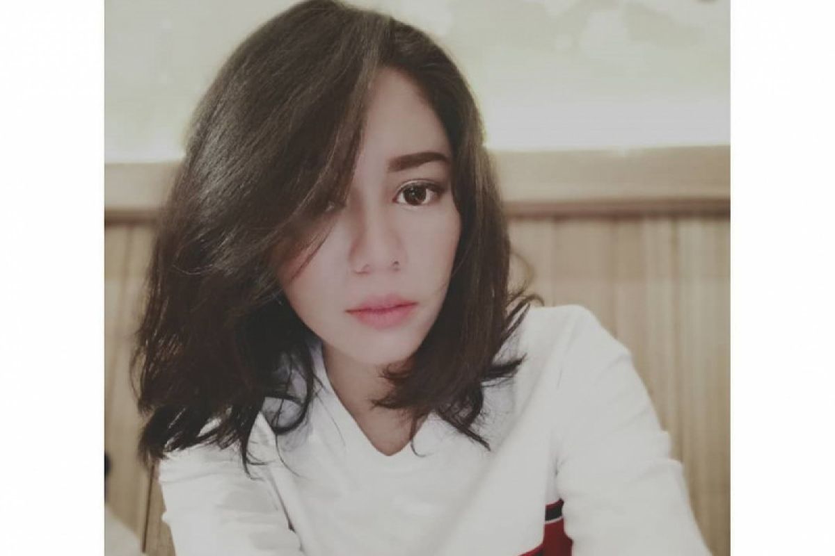 Pemain "Eiffel I'm in Love" Saphira Indah meninggal dunia