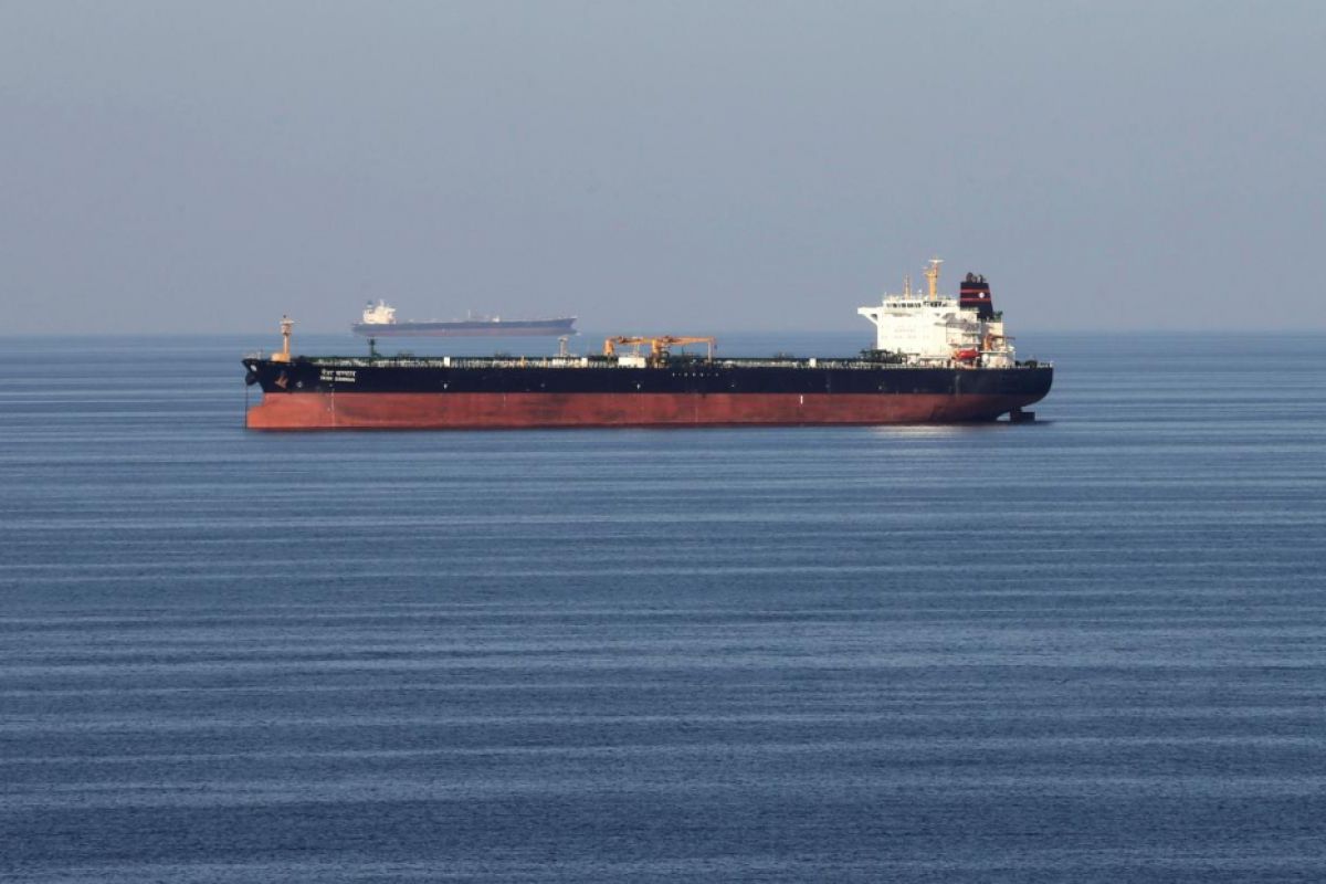 Iran dapatkan pembeli minyak "potensial" di tengah sanksi AS