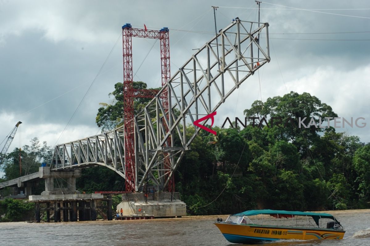 Jembatan Muara Teweh - Jingah ditargetkan berfungsi akhir tahun ini