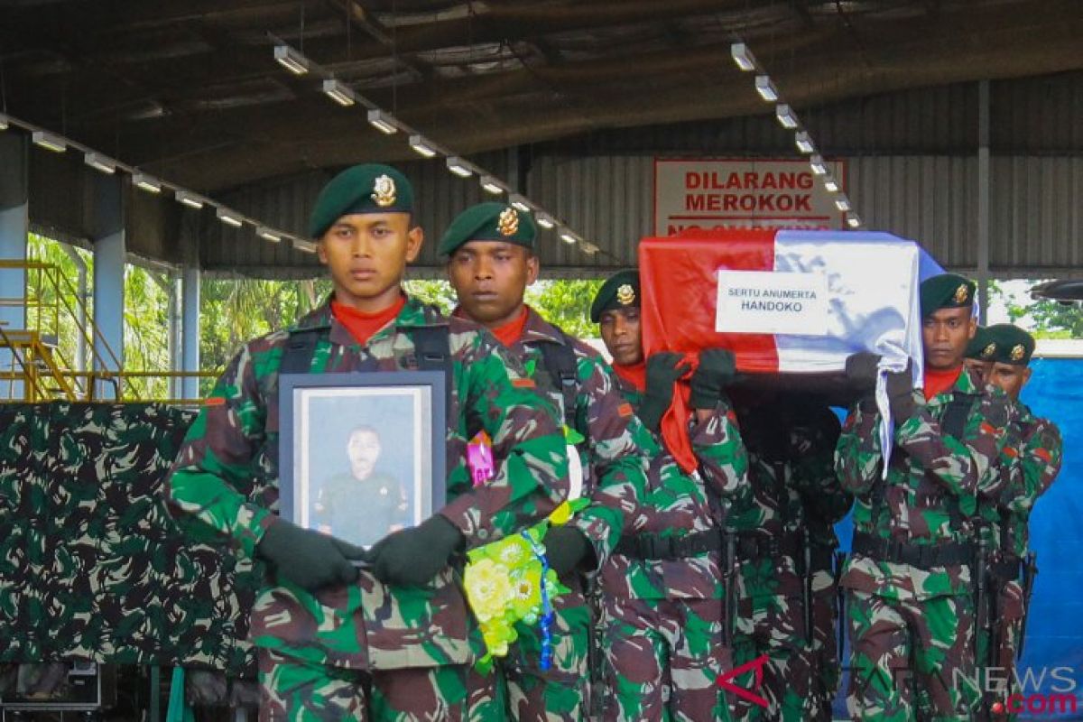 Kontak senjata di Yambi, seorang anggota TNI tewas