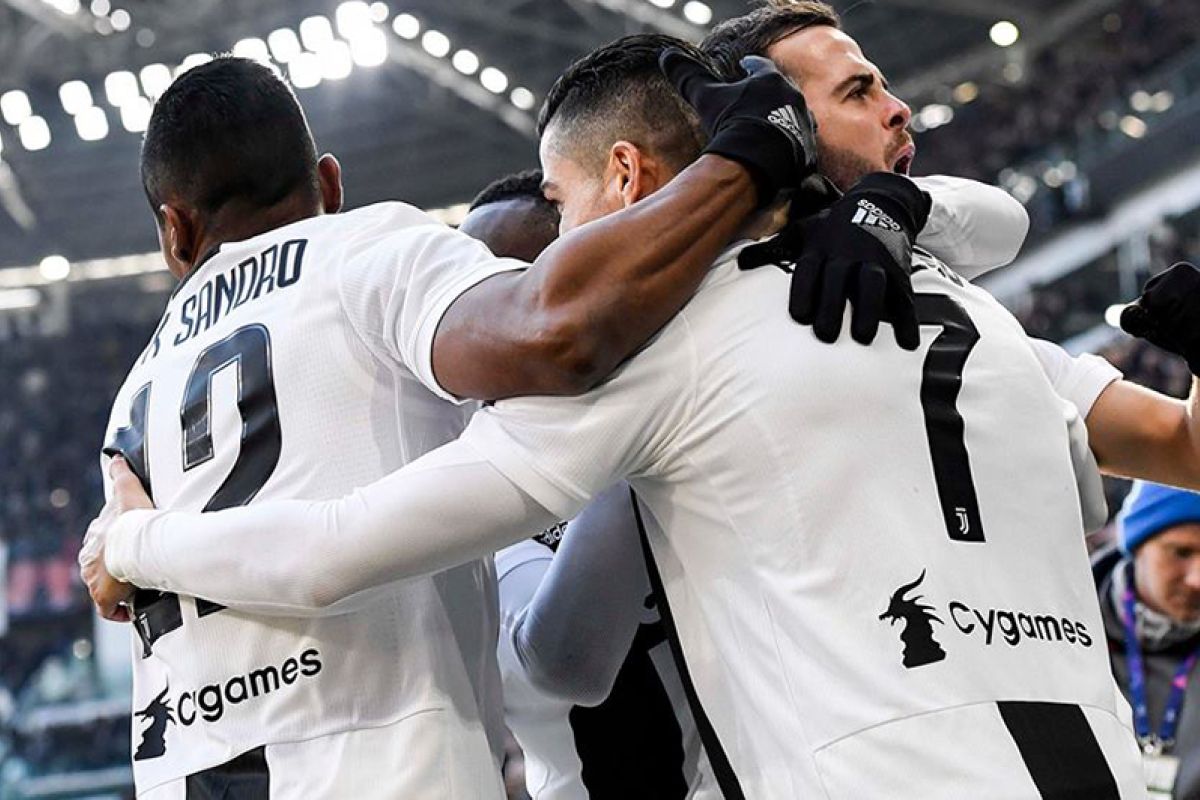 Kemenangan 3-0 di markas Sassuolo buat Juve semakin kokoh di puncak klasemen