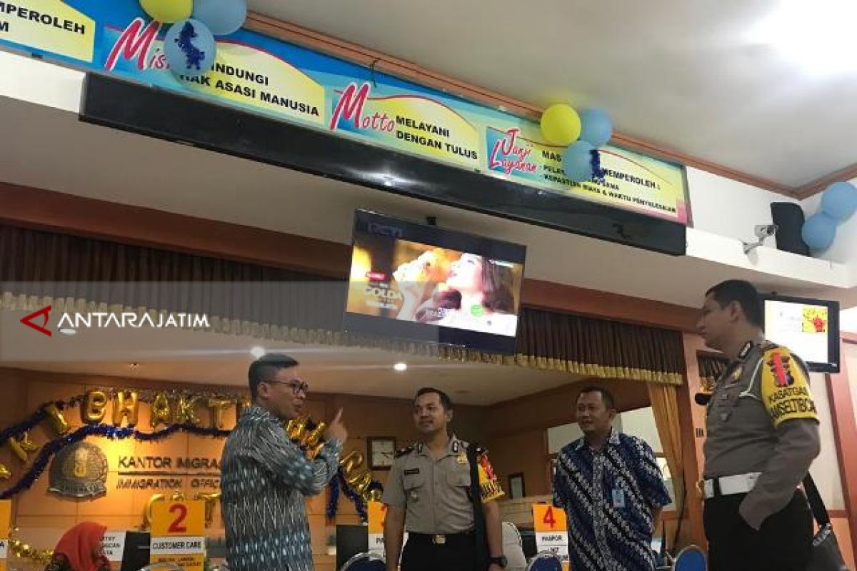 Belajar ZI-WBK, Pejabat Polres Studi Banding ke Kantor Imigrasi Blitar (Video)