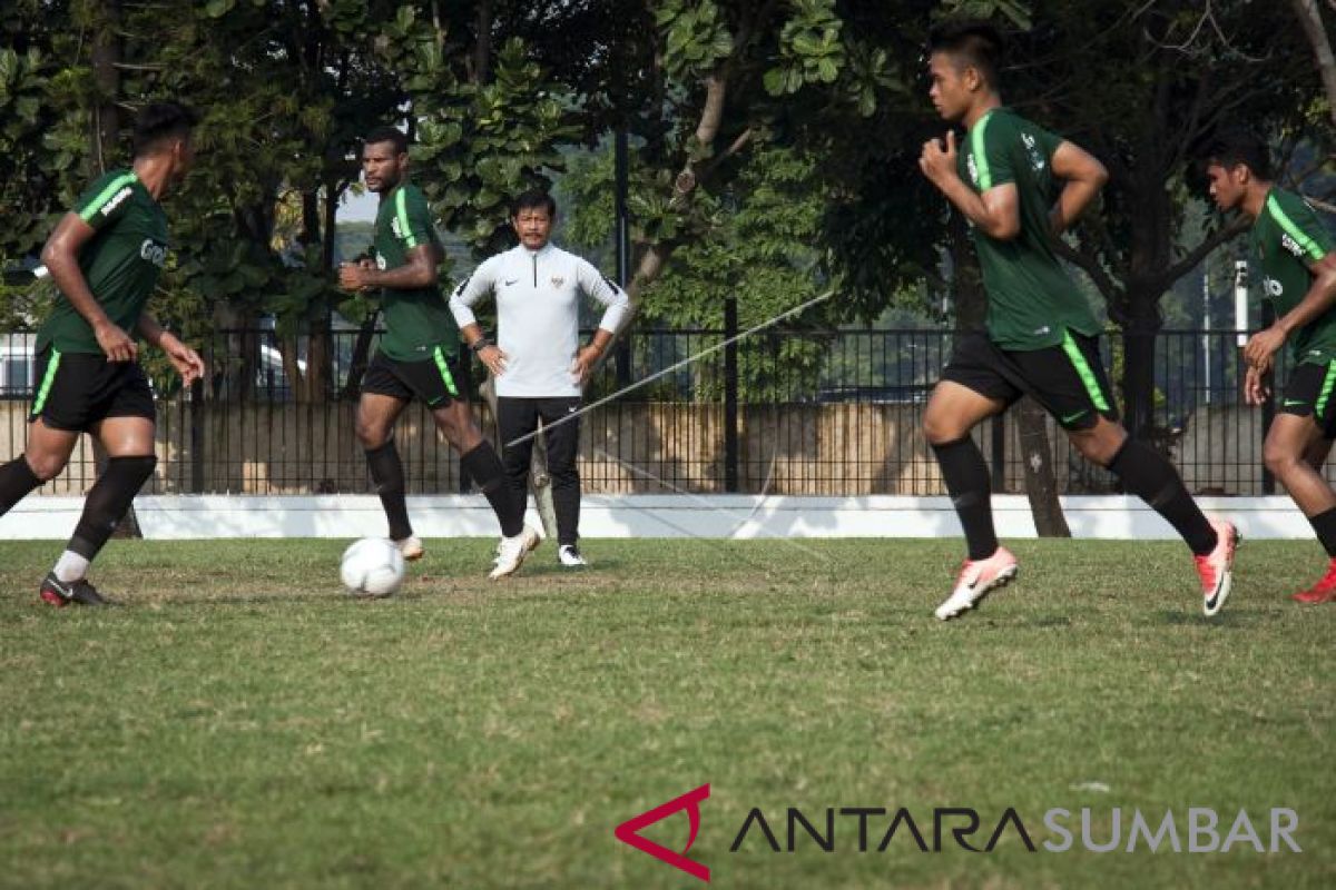 Timnas U-22 mantapkan skema bertahan