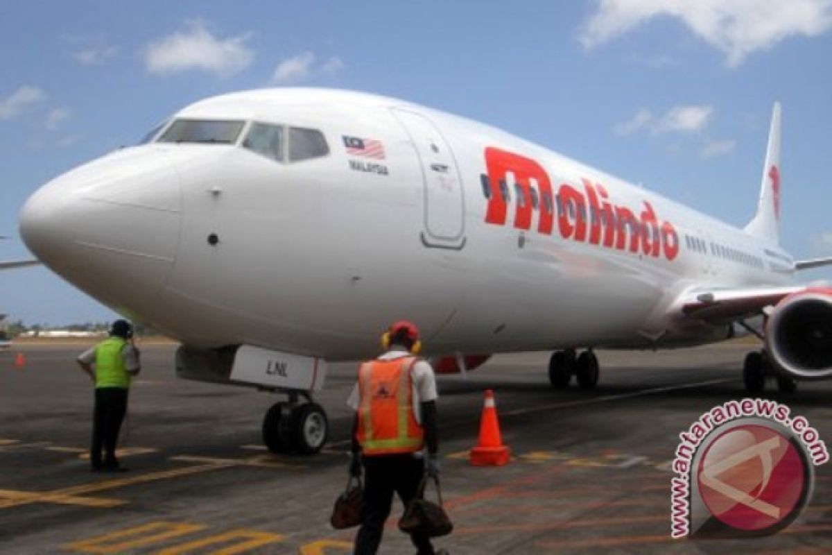 Pesawat Malindo keluar landasan pacu di Bandara Husein Sastranegara Bandung