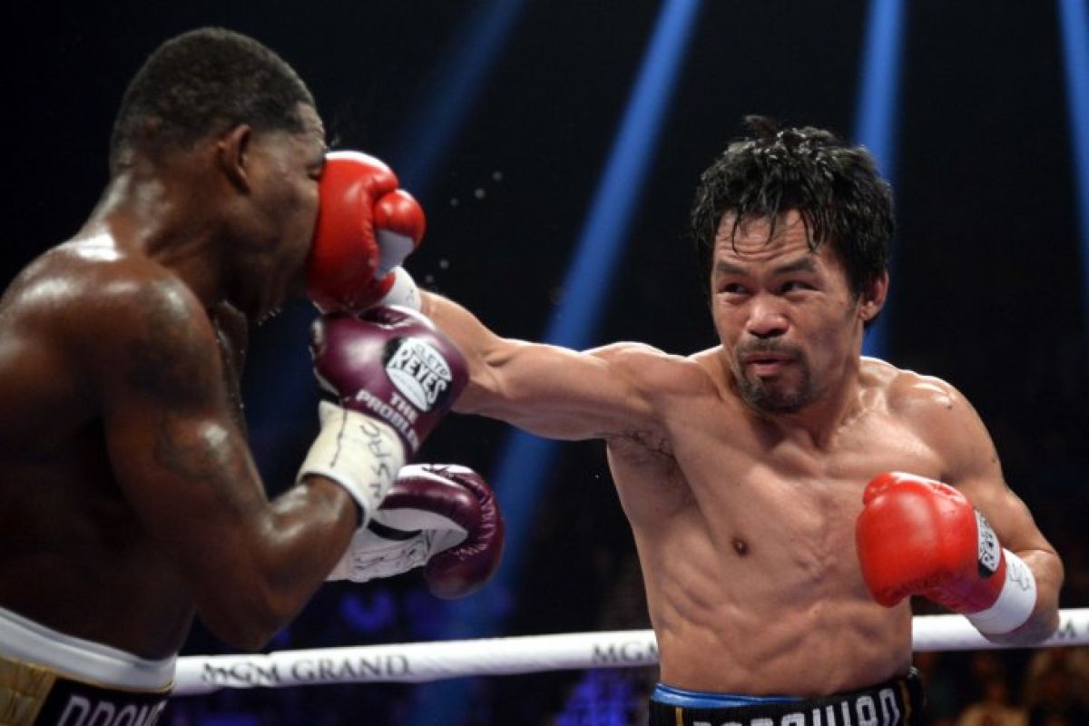 Pacquiao kalahkan Broner melalui kemenangan unanimous decision