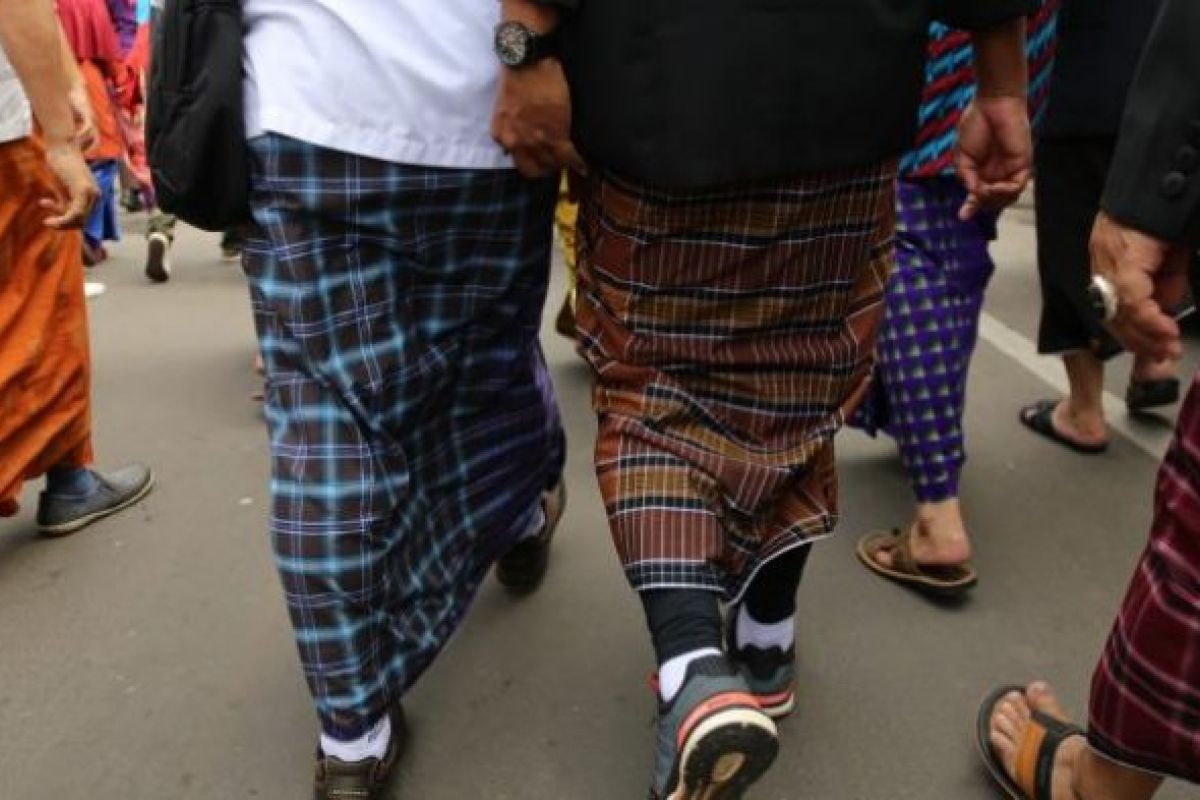 Pakai sarung akan jadi gaya hidup baru bagi masyarakat Indonesia