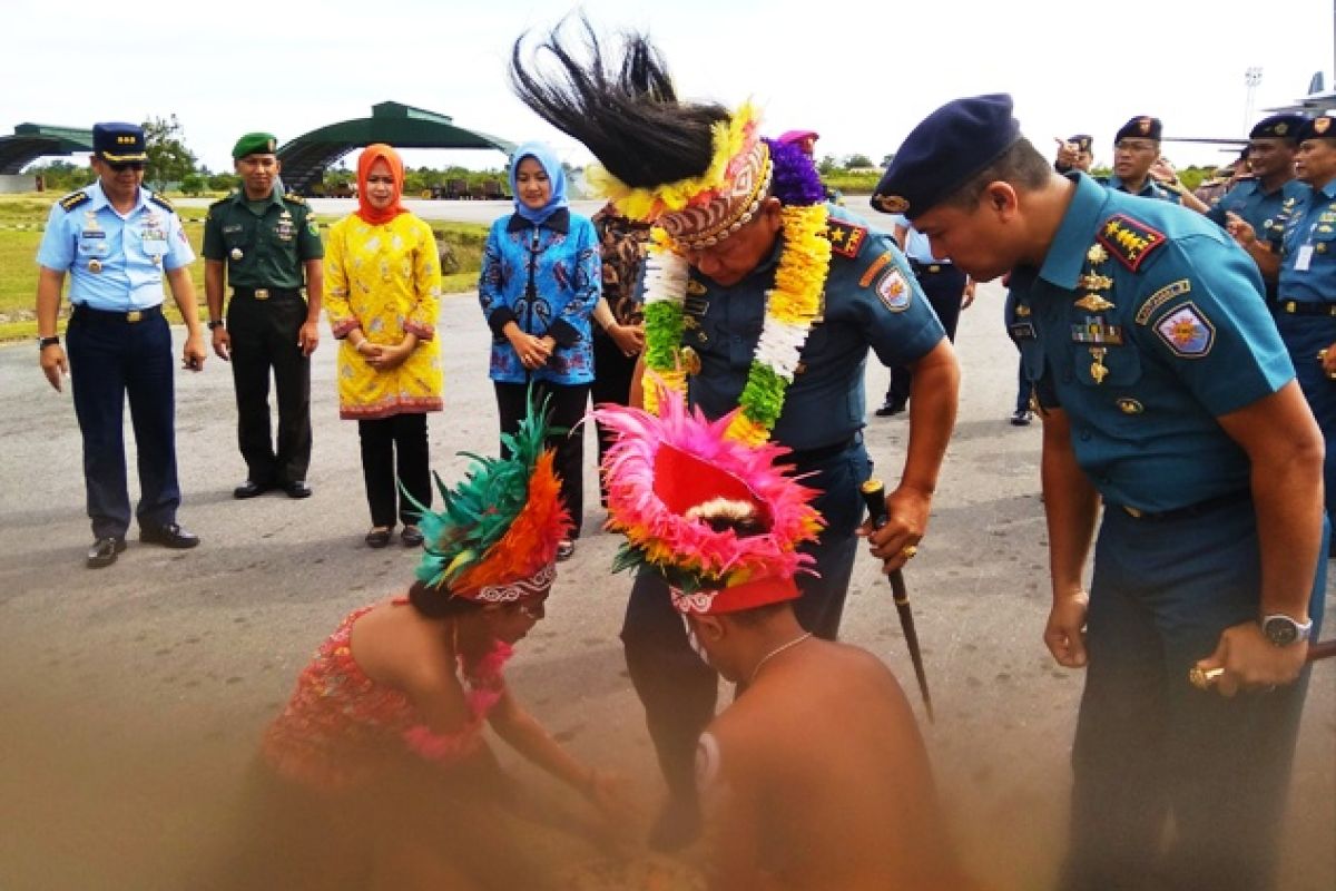 Pangkoarmada III: prajurit TNI AL tidak boleh berpolitik