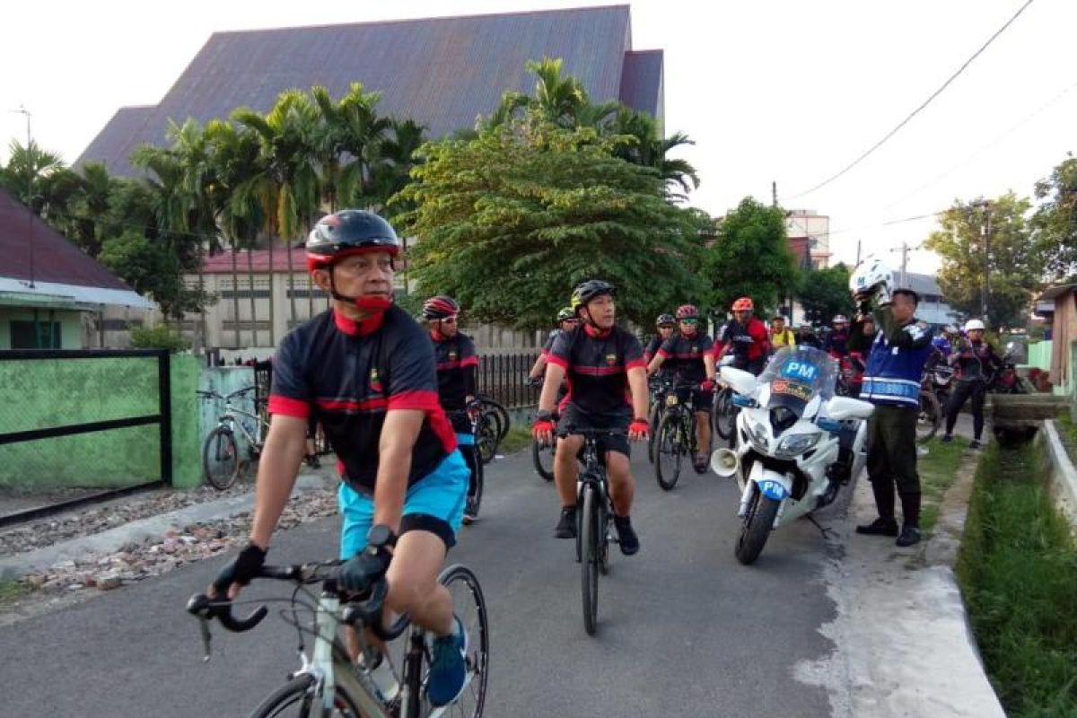 Pangdam I/BB jalin kekompakan dengan sepeda santai