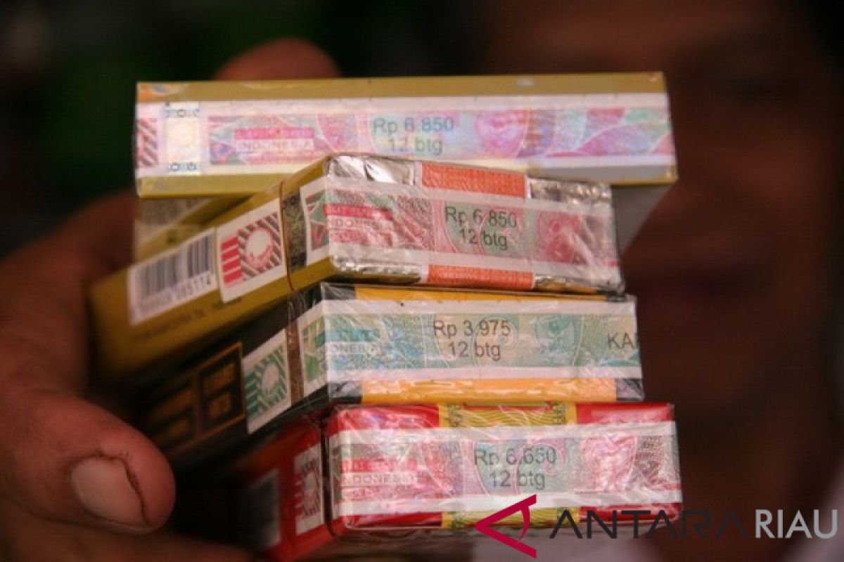 Selama 2018, Realisasi Pajak Rokok Riau Turun Rp8,4 M