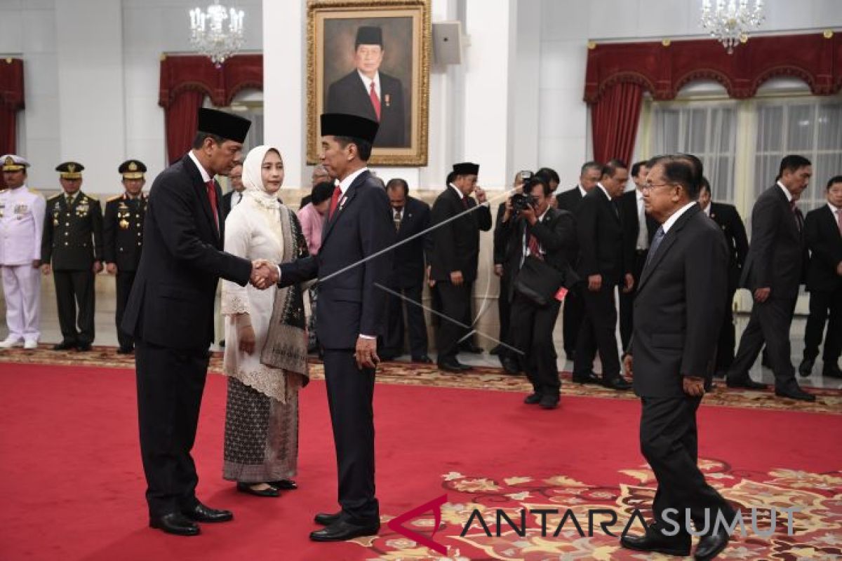 Presiden Lantik Letjen Doni Monardo sebagai Kepala BNPB