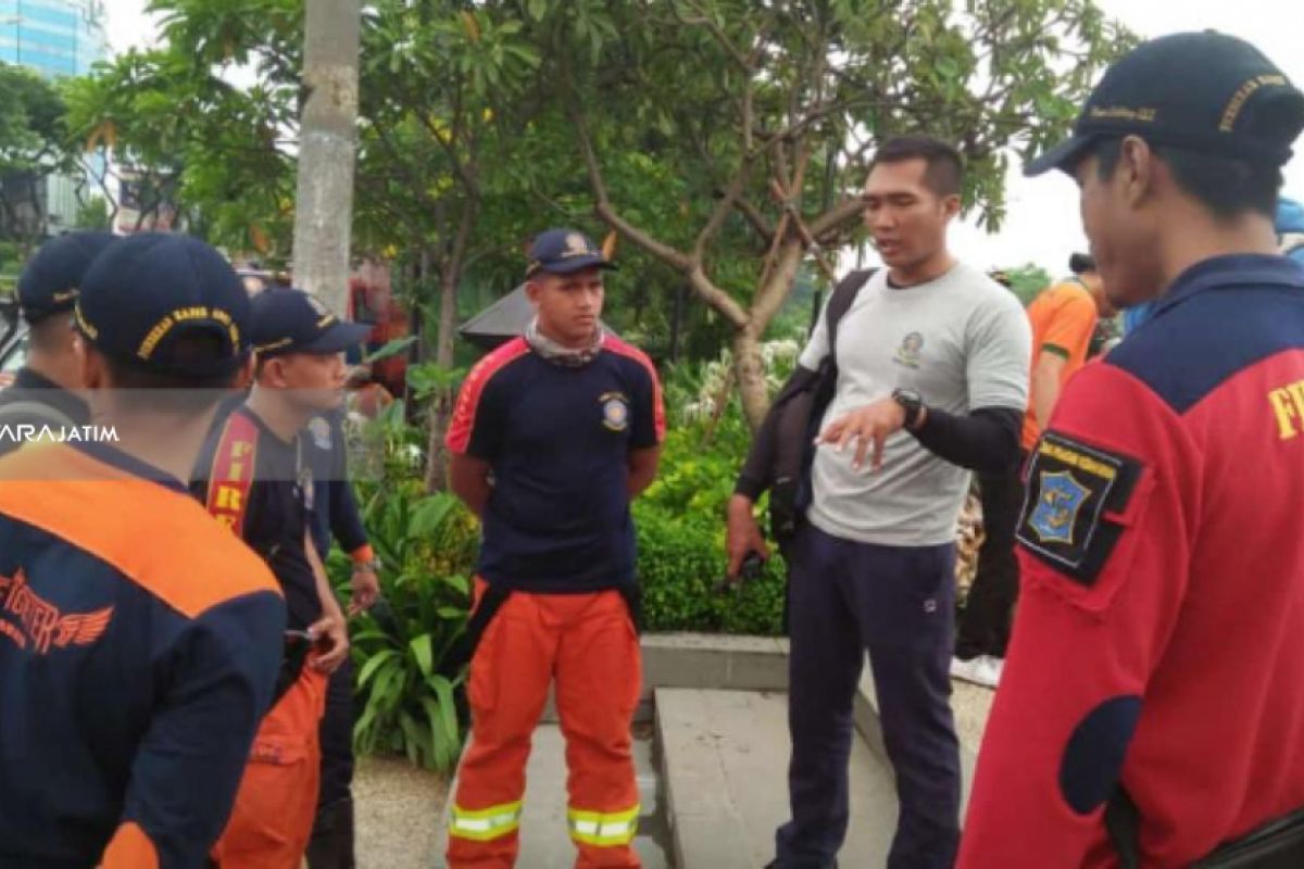 Pencarian Korban Tenggelam di  Kali Jagir Surabaya Dihentikan