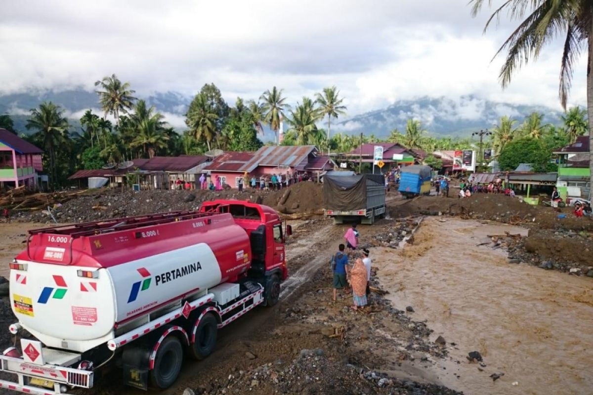 Pertamina tambah stok BBM untuk PLN di Kapuas Hulu