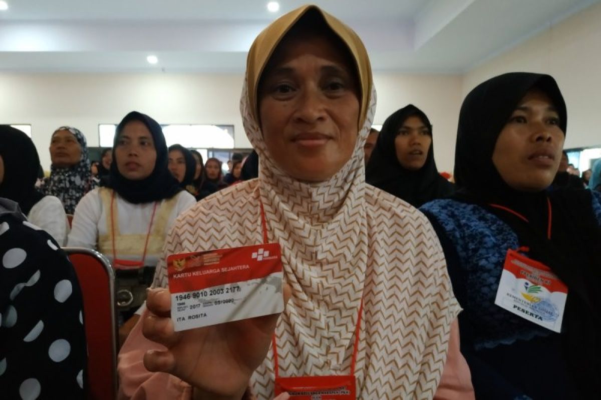 Riau Cairkan Program Untuk 159.000 Keluarga Penerima Manfaat