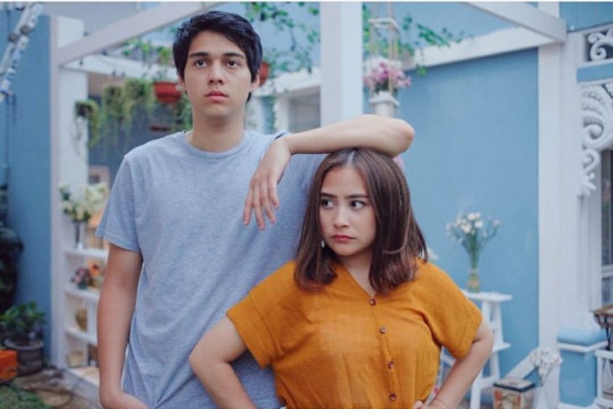 Prilly Latuconsina sempat ragu main film bareng Maxime