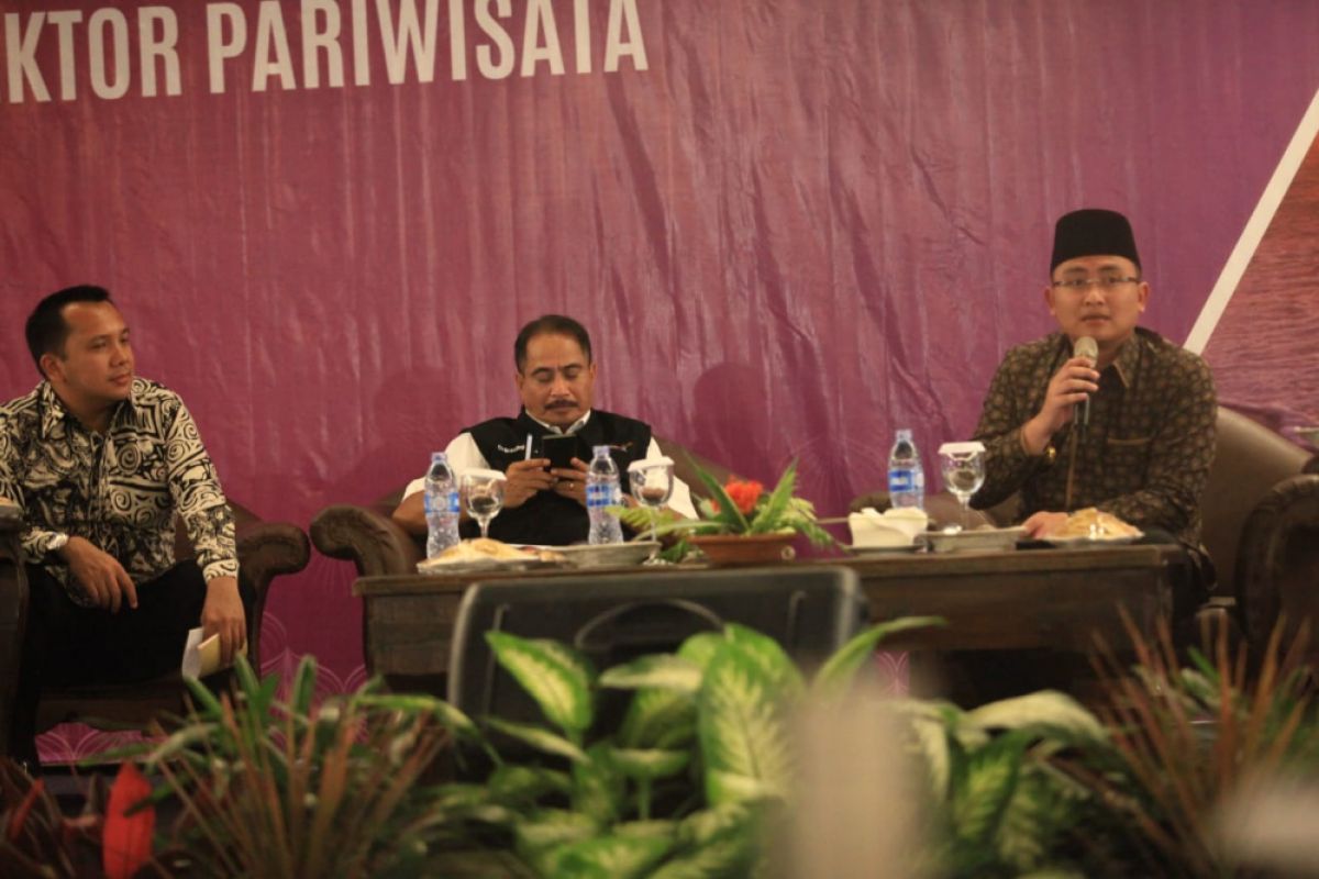 Menpar Rakor Pemilihan Pariwisata Selat Sunda Di Anyer