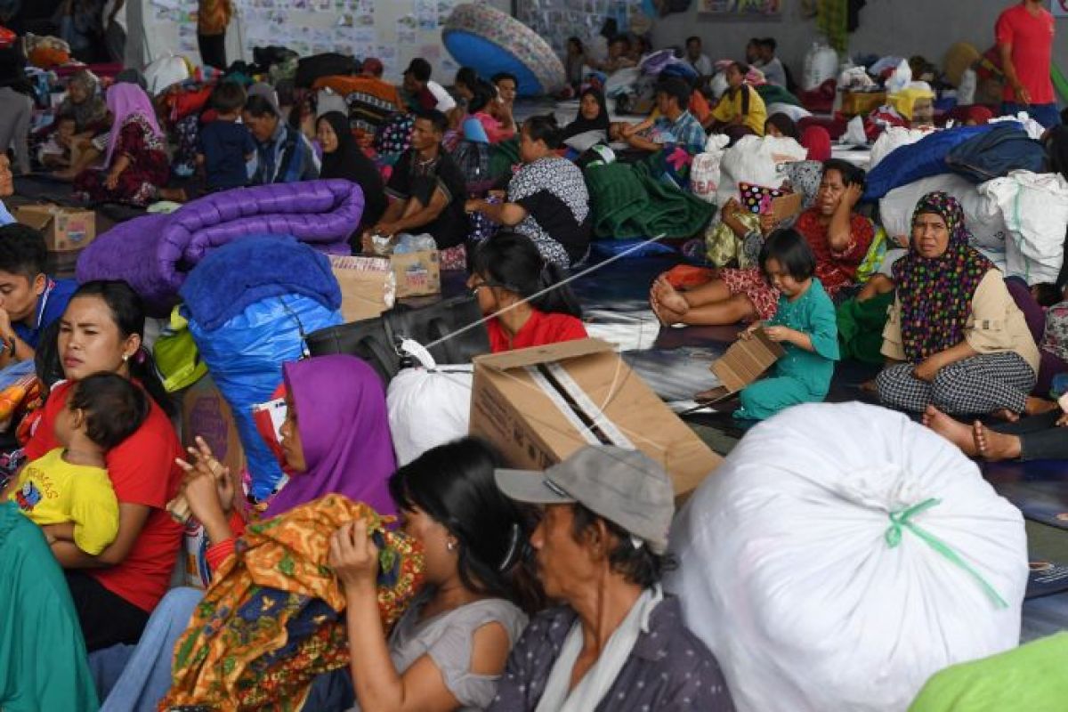 LKBN Antara salurkan bantuan kepada korban tsunami di Lampung
