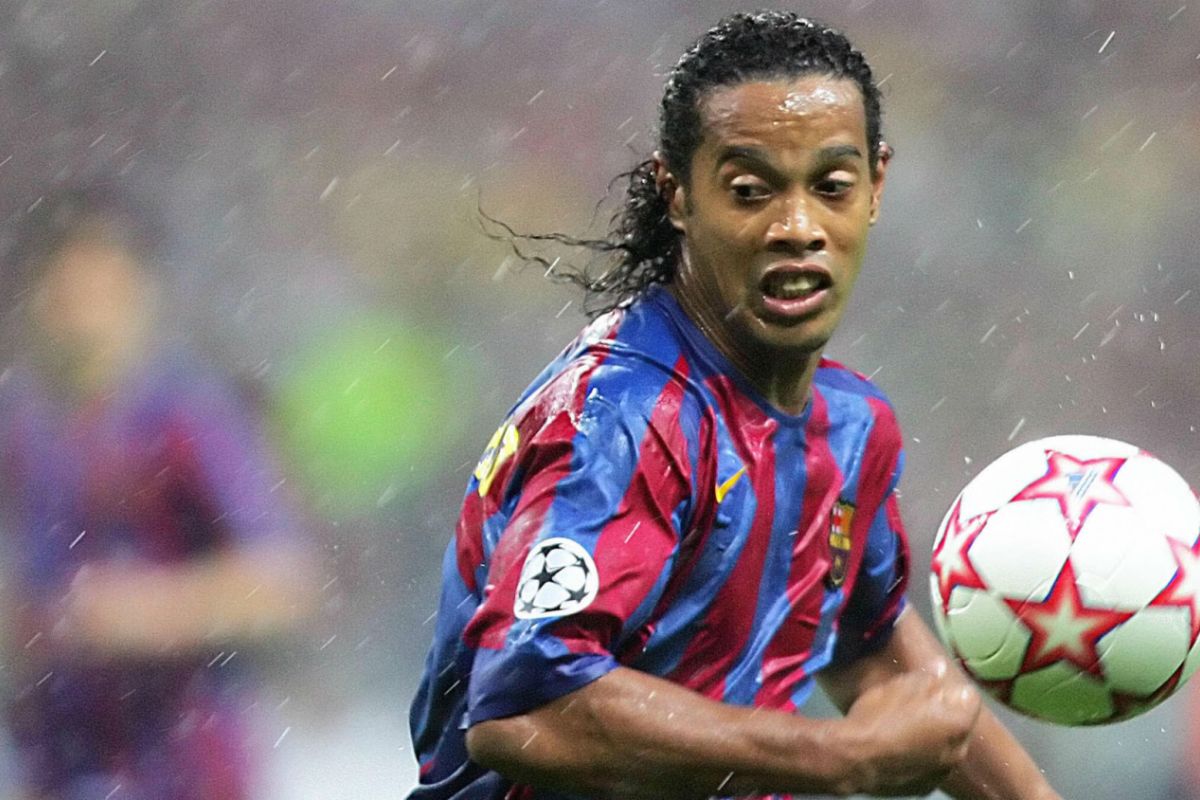 Ronaldinho Akan Latih Pemain Pemula Sumsel