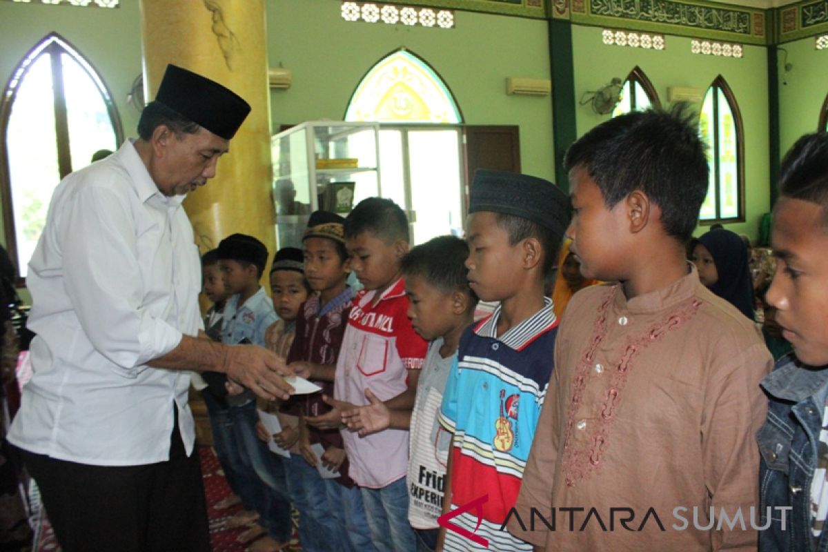 Milad ke-67, UISU santuni anak yatim