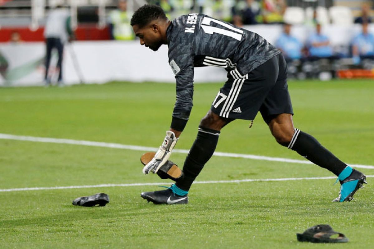 Dilempari sandal, Qatar maju ke final Piala AFC 2019