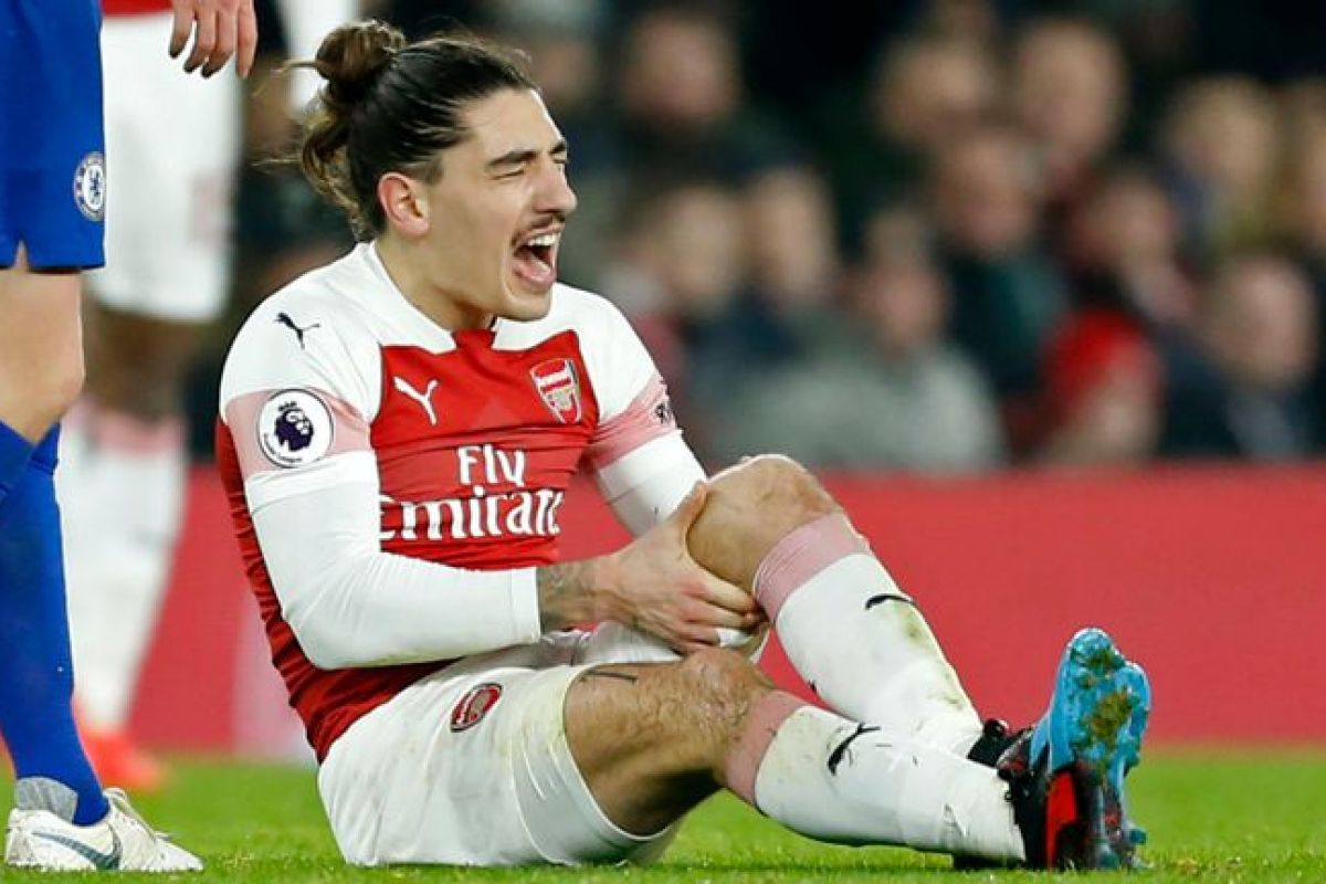 Cedera Parah, Kiprah Hector Bellerin Dipastikan Berakhir Lebih Cepat