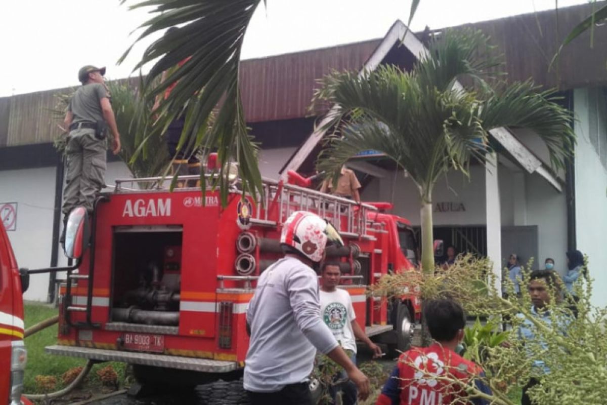 Lapas Bukittinggi terbakar, 74 warga binaan dipindahkan sementara