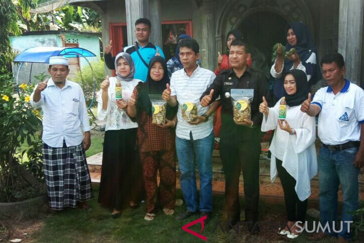 PKK Sundutan Tigo kembangkan produk makanan dari mangrove dan jeruju