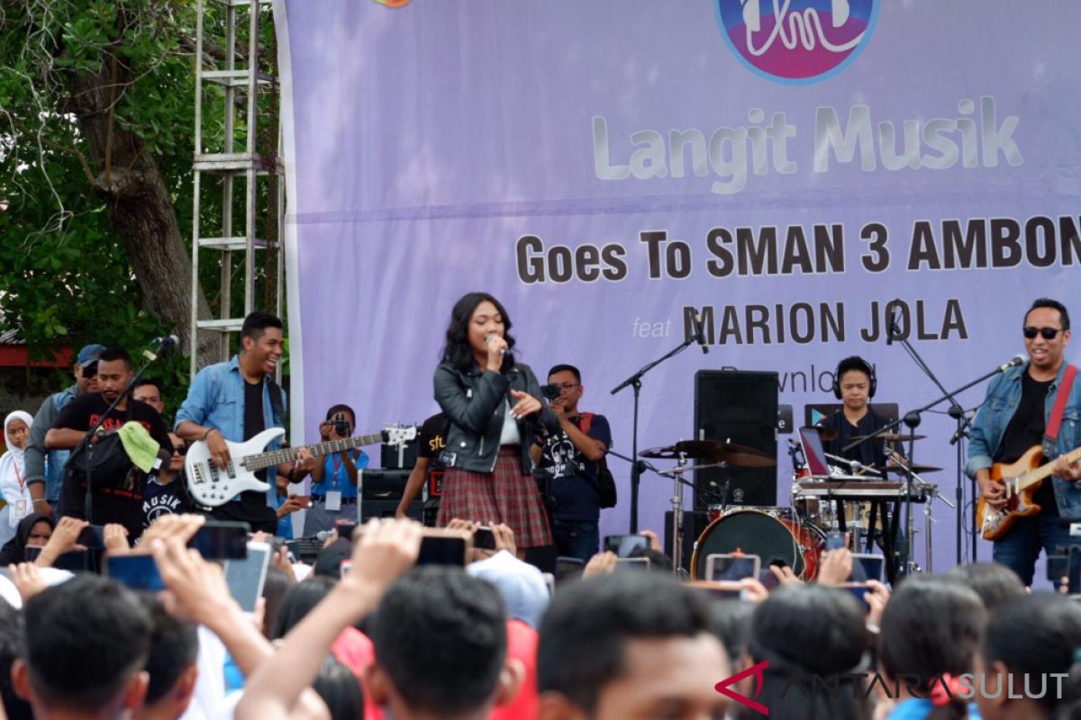 LangitMusik Datangkan Marion Jola ke SMAN 3 Ambon