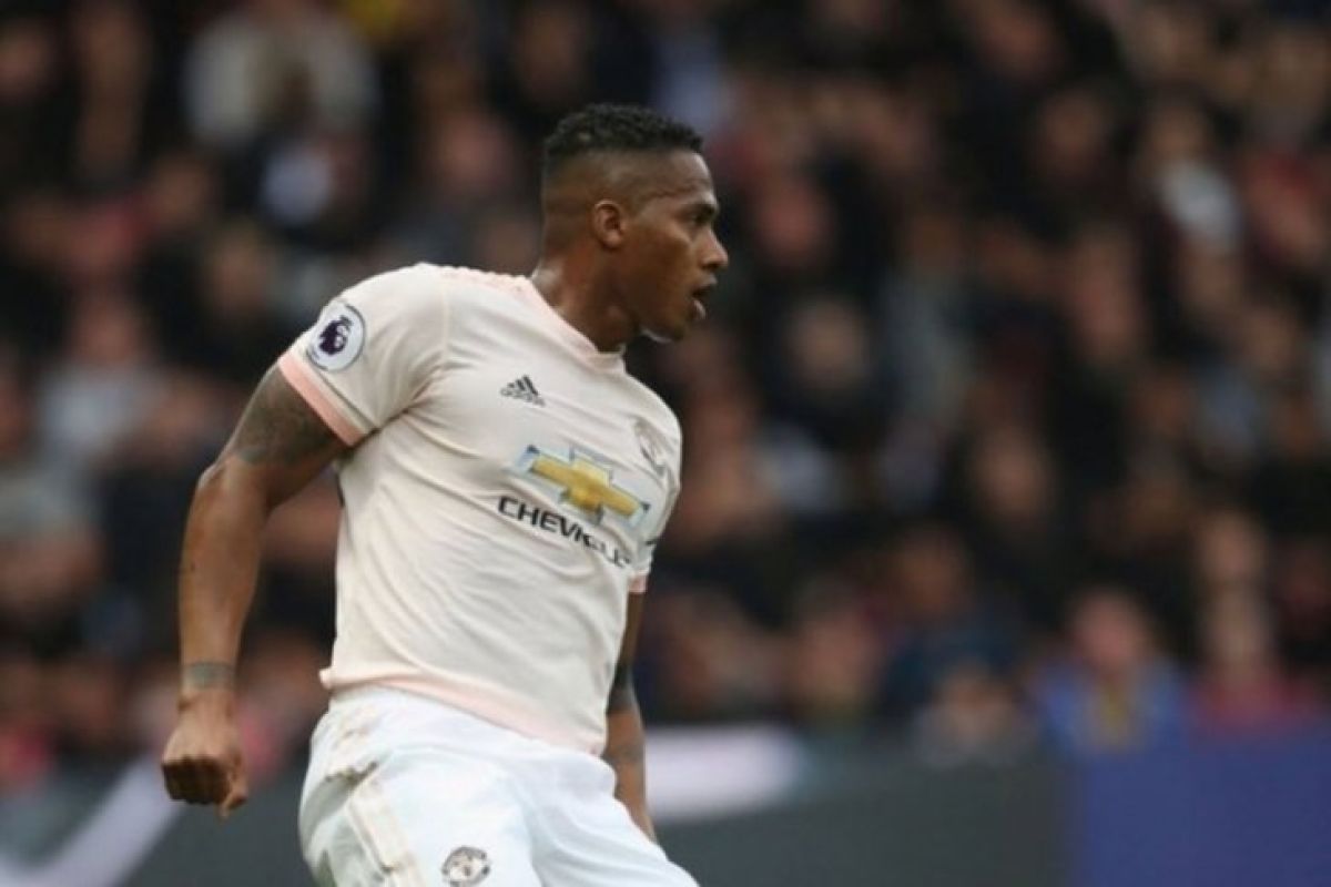 Valencia bakal tinggalkan Manchester United di akhir musim