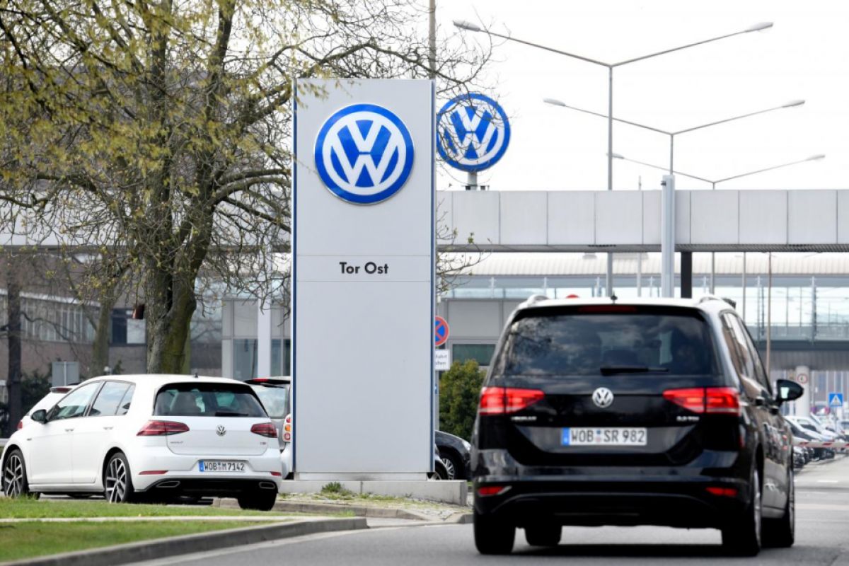 Bursa Jerman melemah, saham Volkswagen rontok 1,77 persen