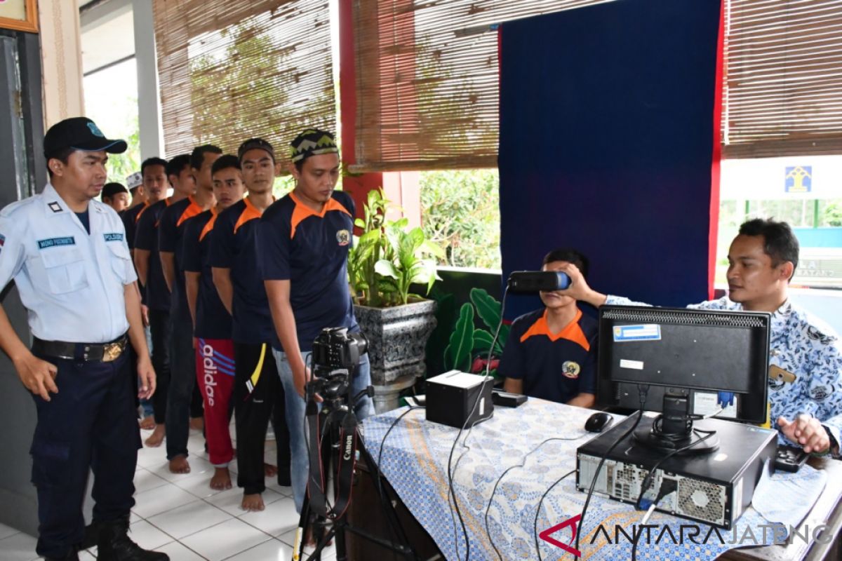 19 warga binaan Rutan Batang rekam KTP-el