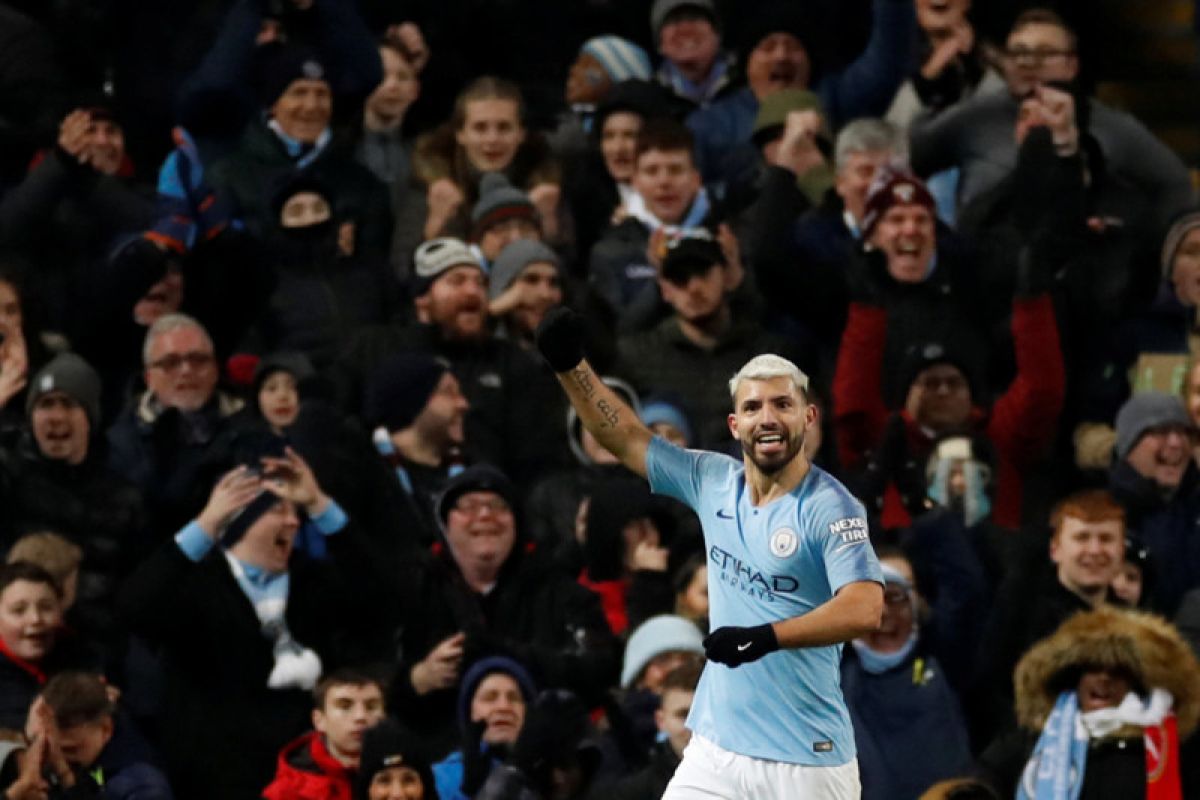 Hattrick Aguero bantu City kalahkan Arsenal 3-1