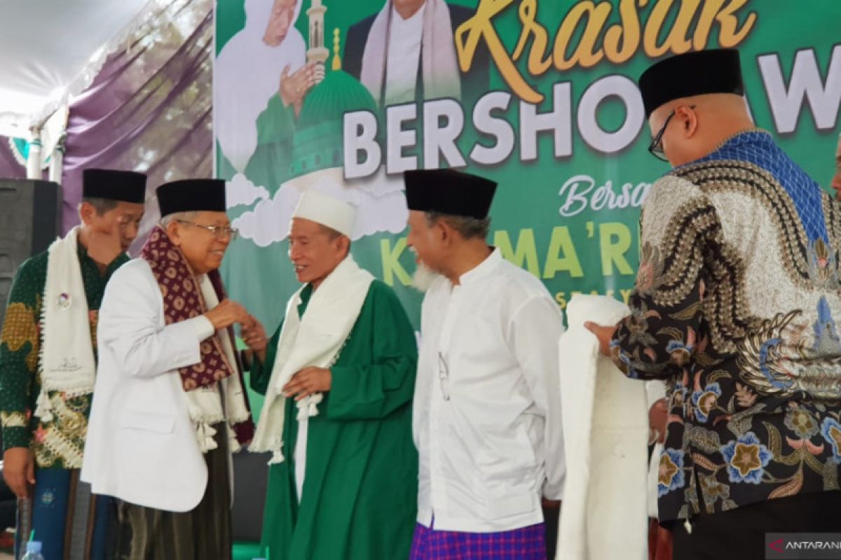 KH Ma'ruf Amin pastikan dia  bukan alat bagi calon presiden Jokowi