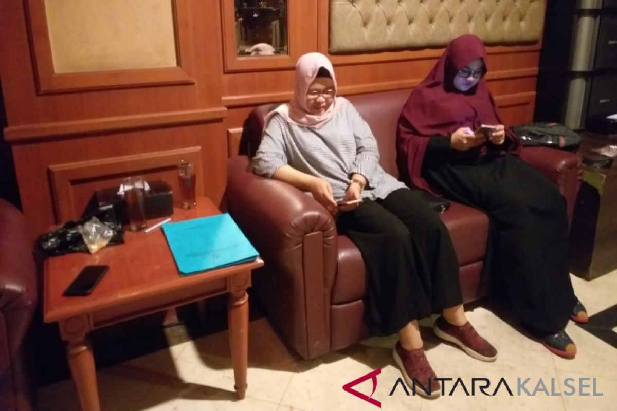 Petugas uji petik mulai tunggui tempat hiburan malam