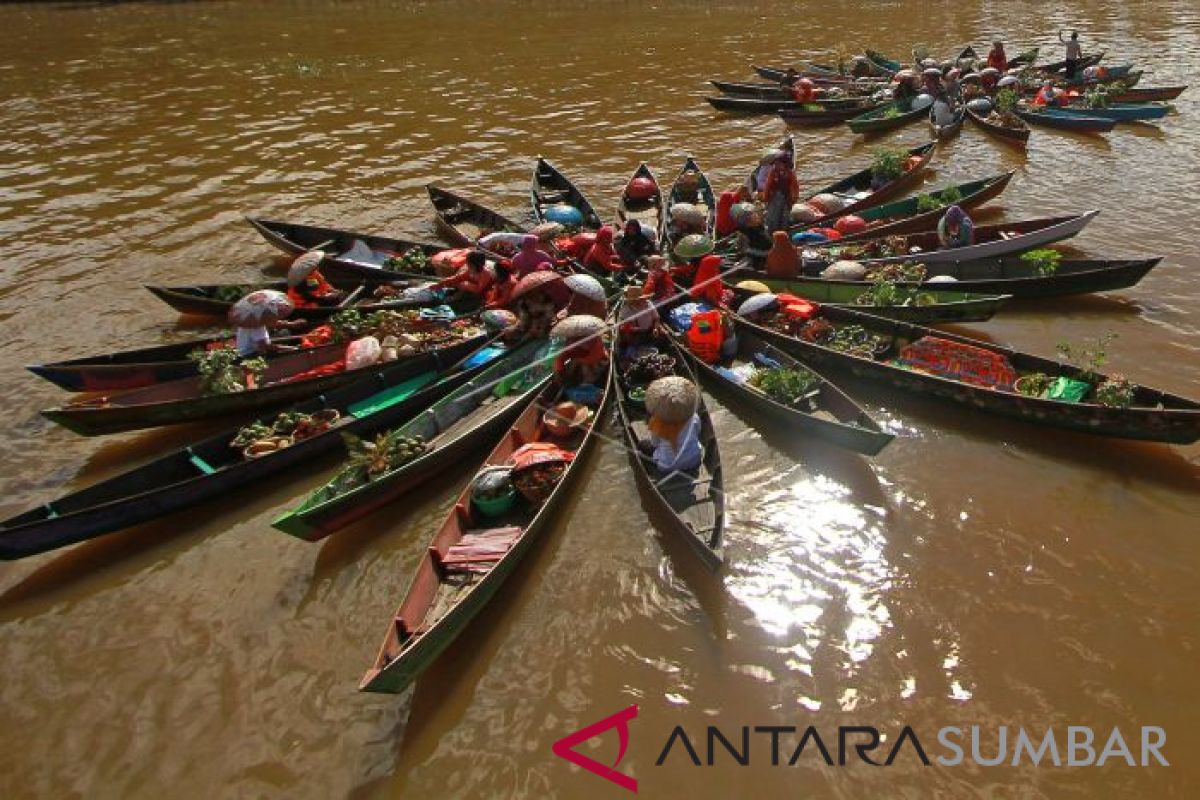 Ratusan kepala daerah akan makan malam di pinggir sungai Martapura