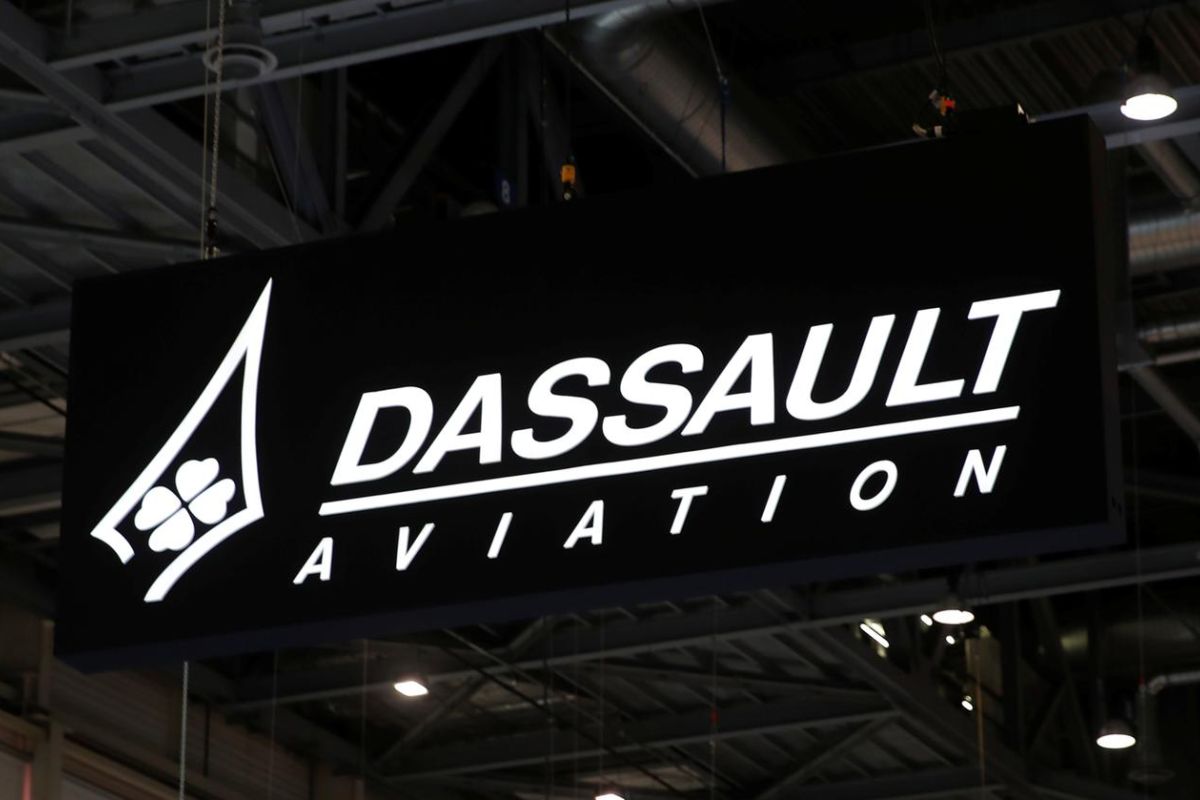 Indeks CAC Prancis ditutup naik 83,15, saham Dassault melonjak