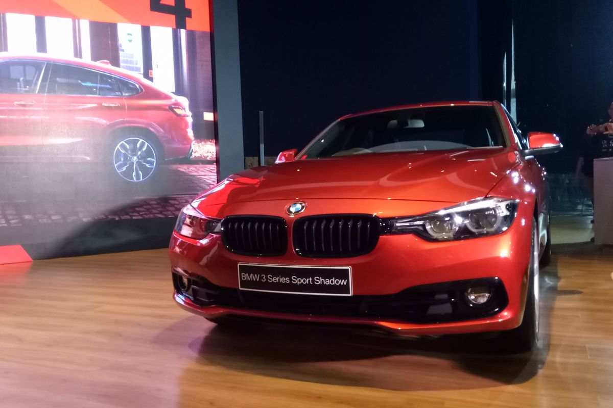 BMW hadirkan Seri 3 "Shadow" edisi terbatas