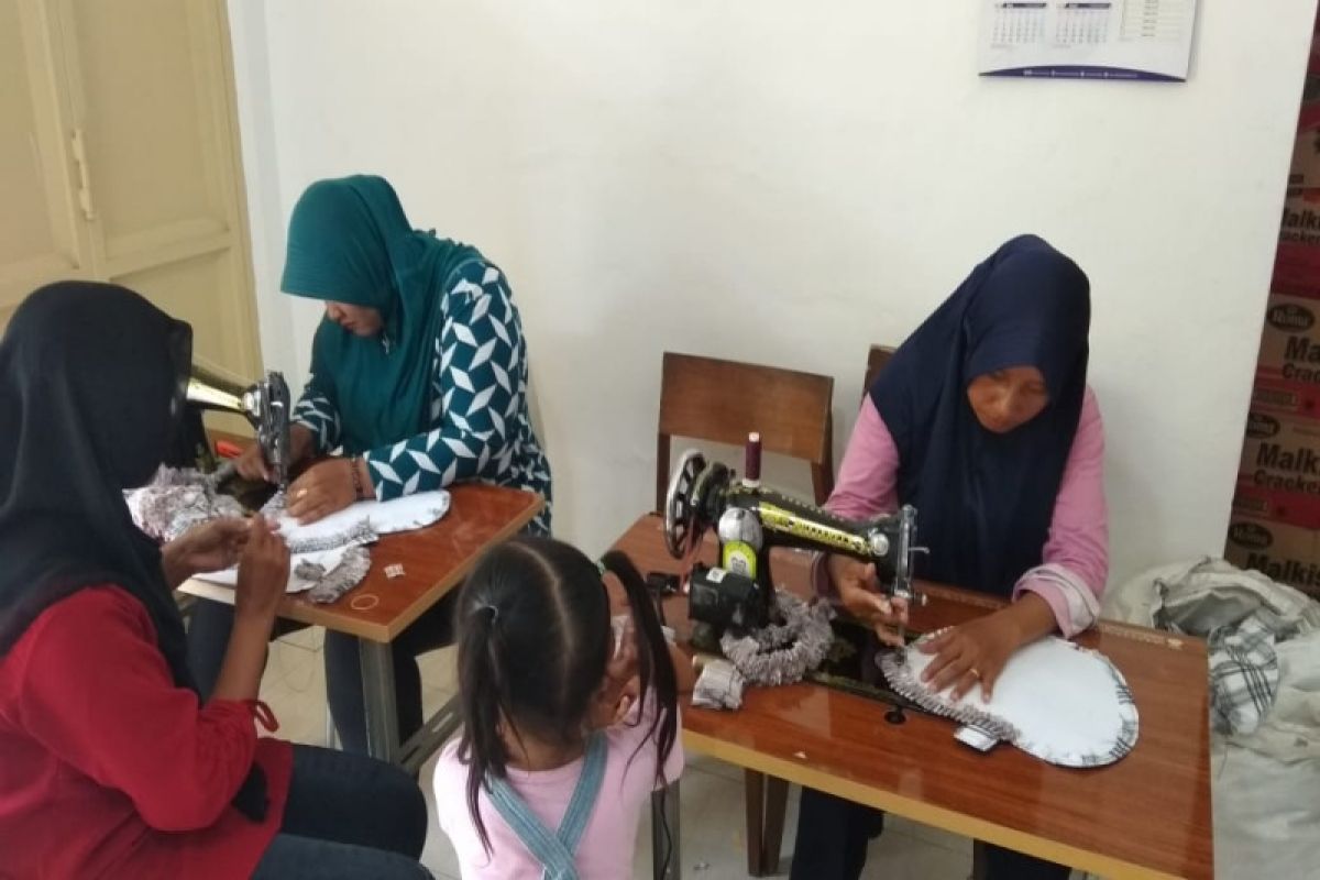 Ibu rumah tangga Demak dapatkan pelatihan menjahit