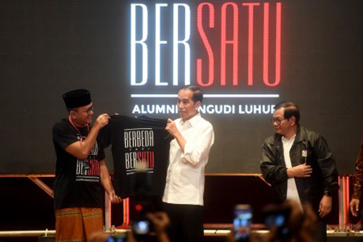 Jokowi kaget didukung para alumni sekolah Sandiaga