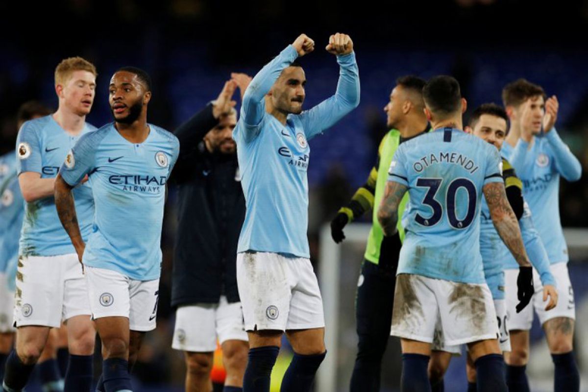 Manchester City gusur Liverpool dari puncak klasemen Liga Inggris