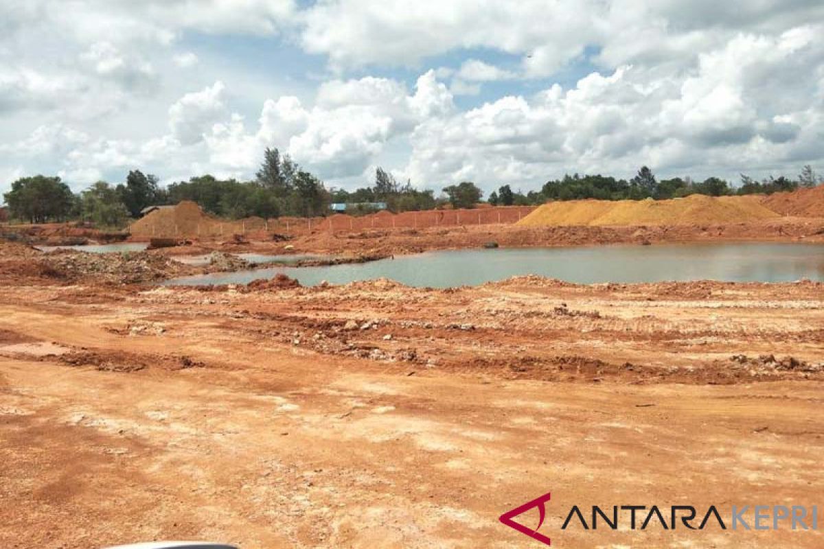 Bongkar muat bauksit di Gisi, Kabupaten Bintan jadi sorotan (Video)